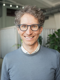 Porträtfoto von Christian Seeringer